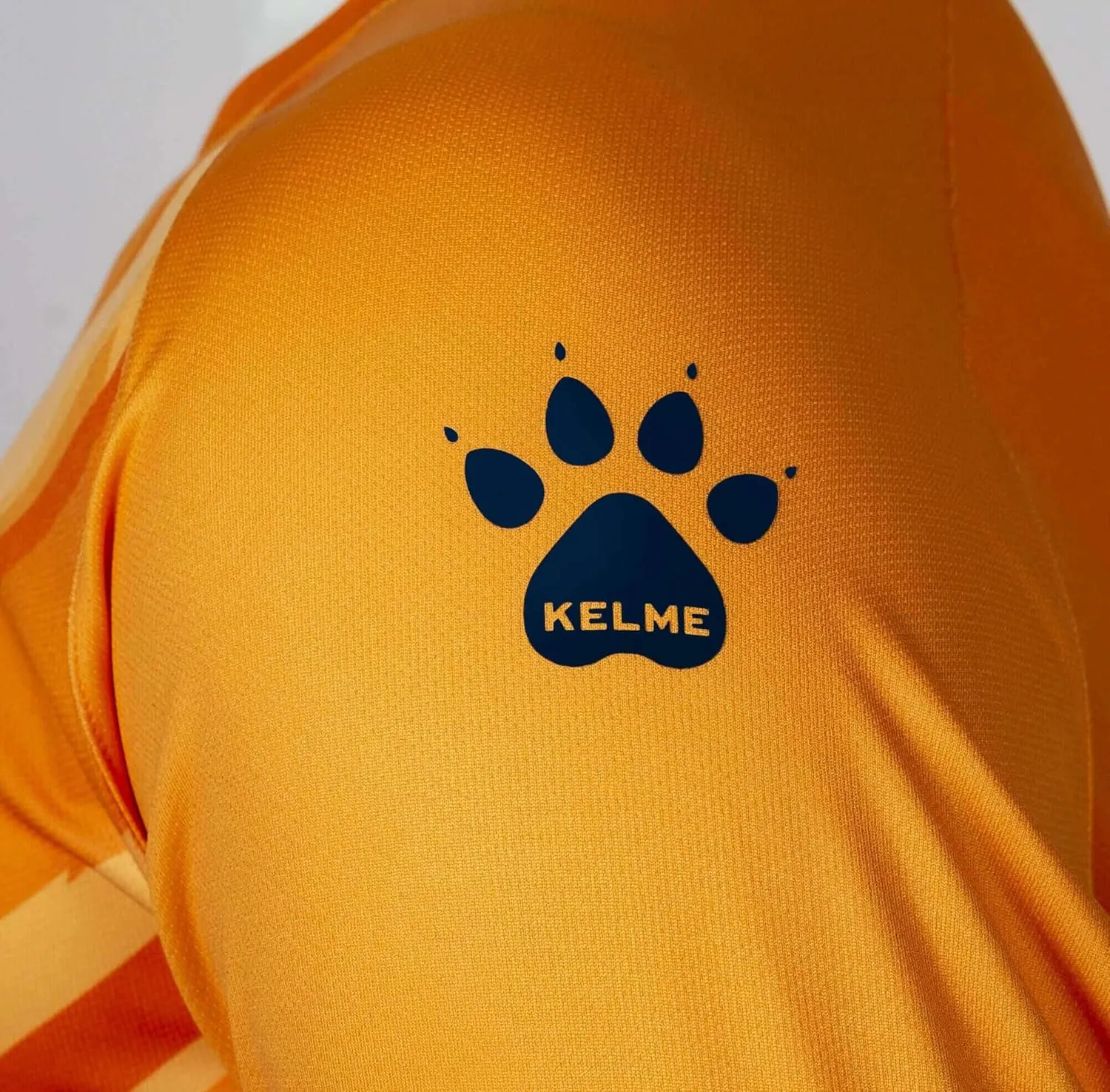 KELME Soccer Goalkeeper Jersey Pro Set Uniform - Padded Goalkeeper Shirt Shorts Socks - Men's Goalie Jersey Adults Kids