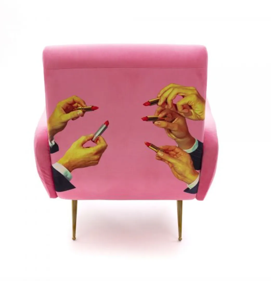 SELETTI TOILETPAPER LIPSTICKS PINK ARMCHAIR