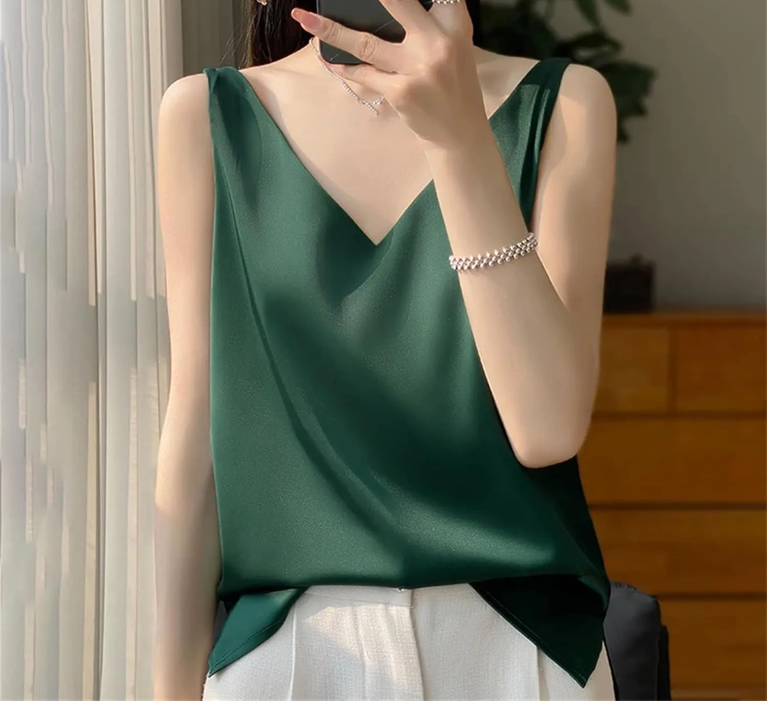 Women's Sleeveless Satin Silk Vest Summer Fashion Solid Color Casual Camisole Work Shirts